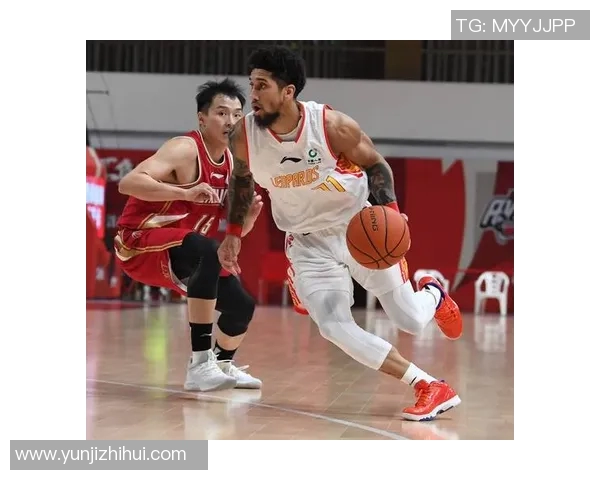 深圳篮球队进攻策略分析与得失评估探讨