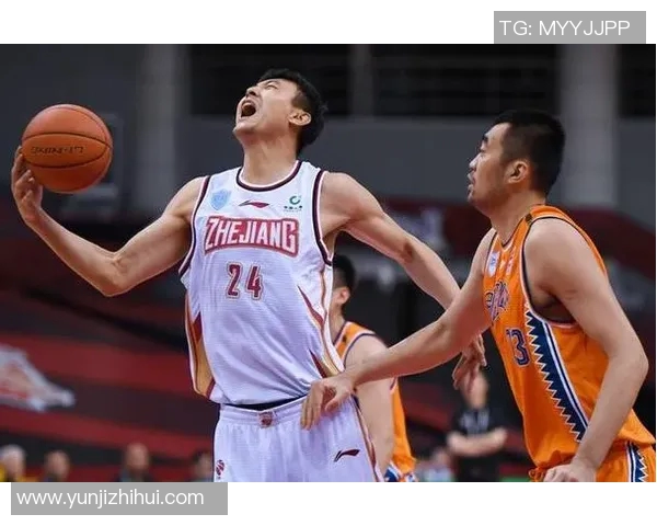 武汉篮球队勇夺第二名助力球队在状态排行榜中崭露头角 武汉篮球队勇夺第二名助力球队在状态排行榜中崭露头角